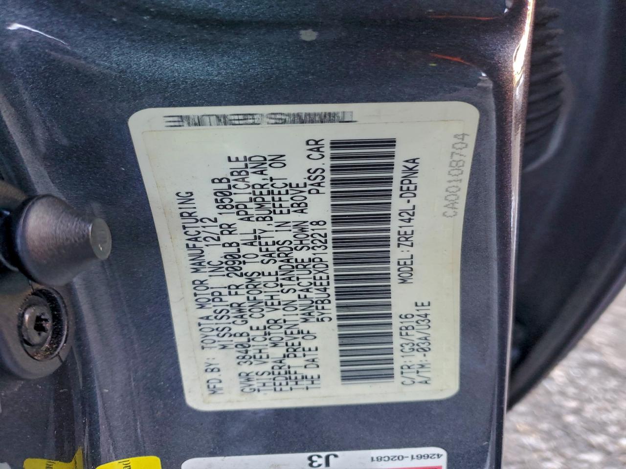 2013 TOYOTA COROLLA BASE photo 25
