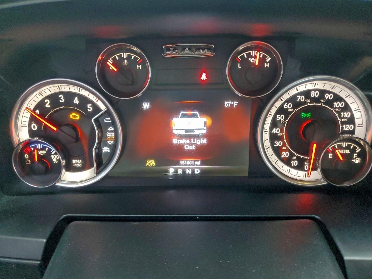 2015 RAM 1500 LARAMIE photo 17