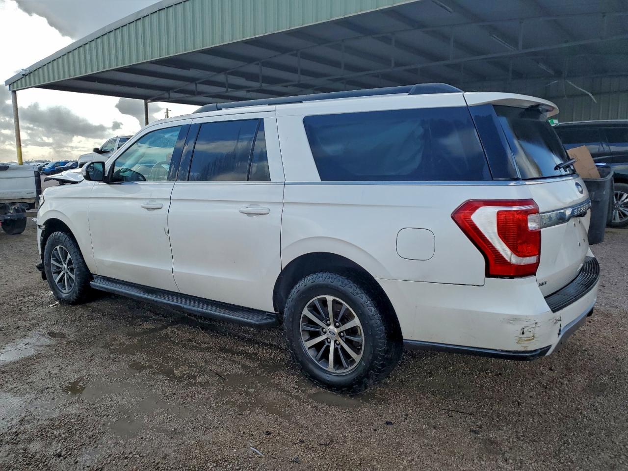 2018 FORD EXPEDITION MAX XLT photo 2