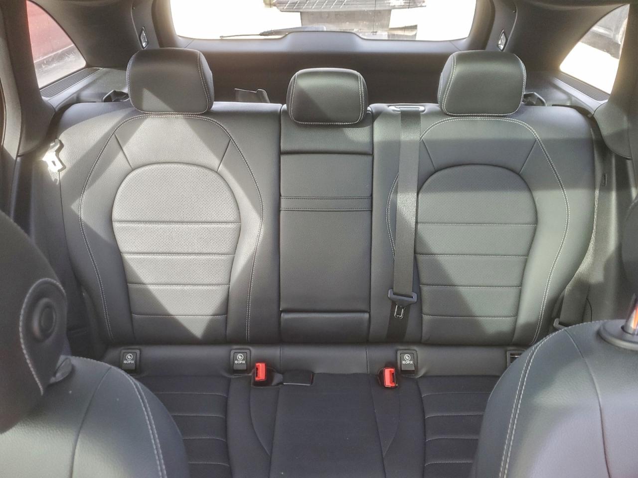 2018 MERCEDES-BENZ GLC 300 photo 19