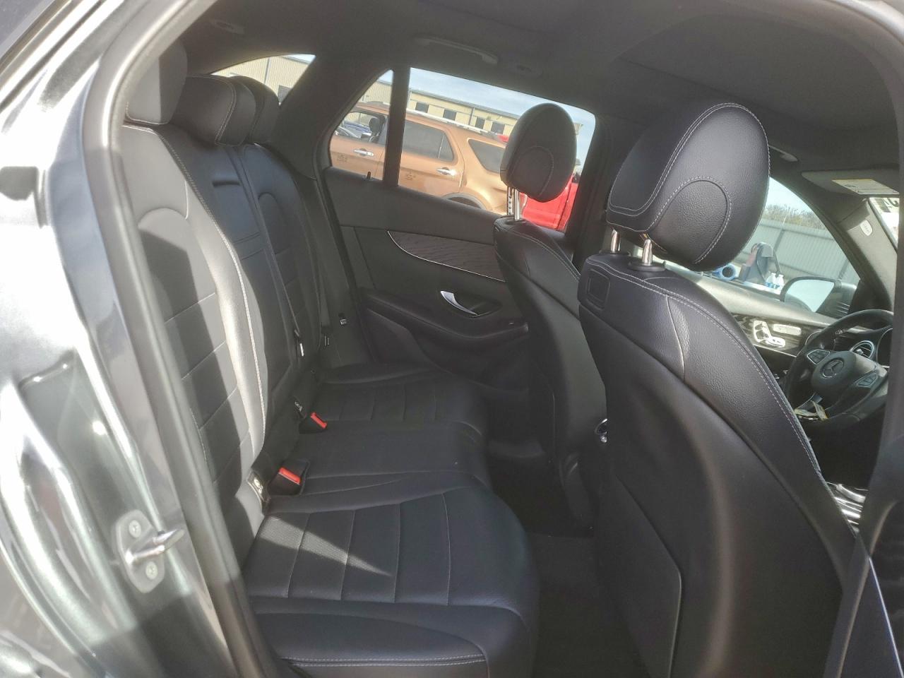2018 MERCEDES-BENZ GLC 300 photo 21
