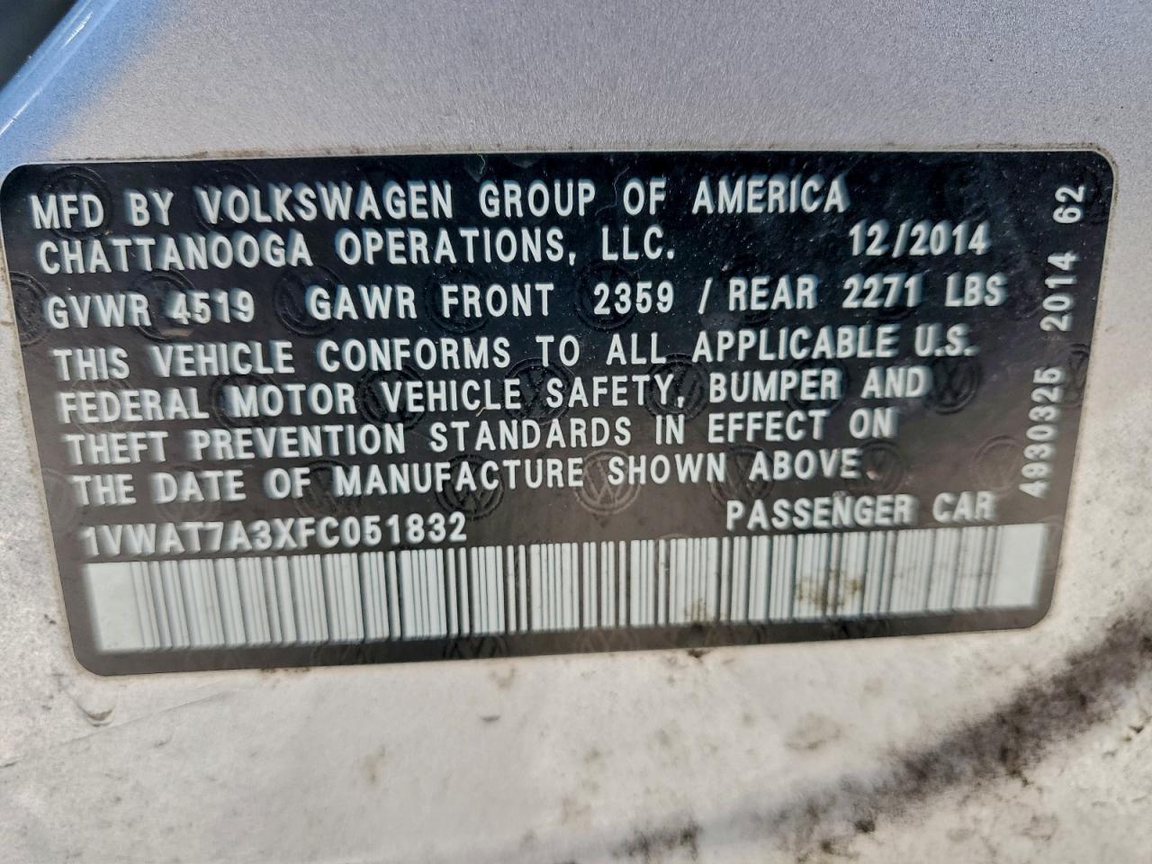 2015 VOLKSWAGEN PASSAT S photo 12