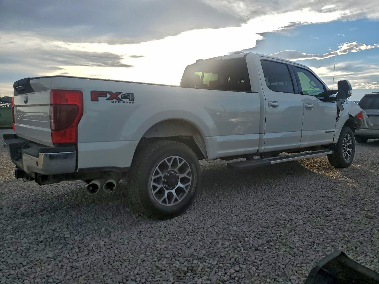 2022 FORD F350 SUPER DUTY photo 3
