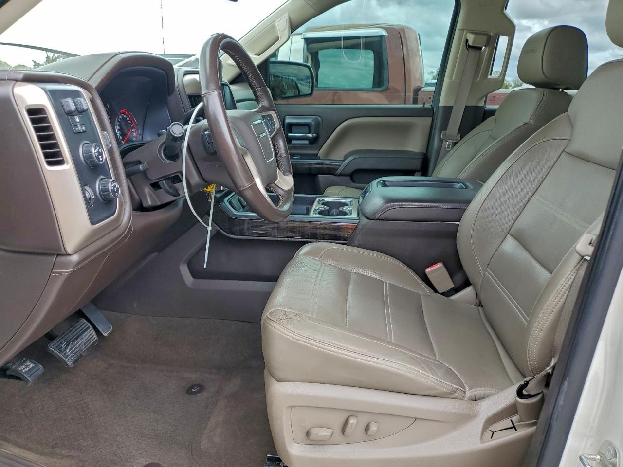 2015 GMC SIERRA K1500 DENALI photo 7