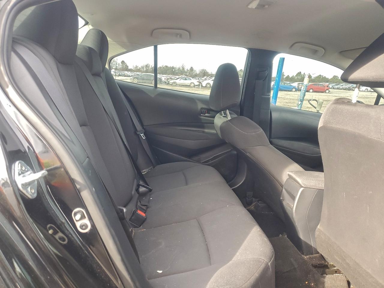 2022 TOYOTA COROLLA LE photo 10