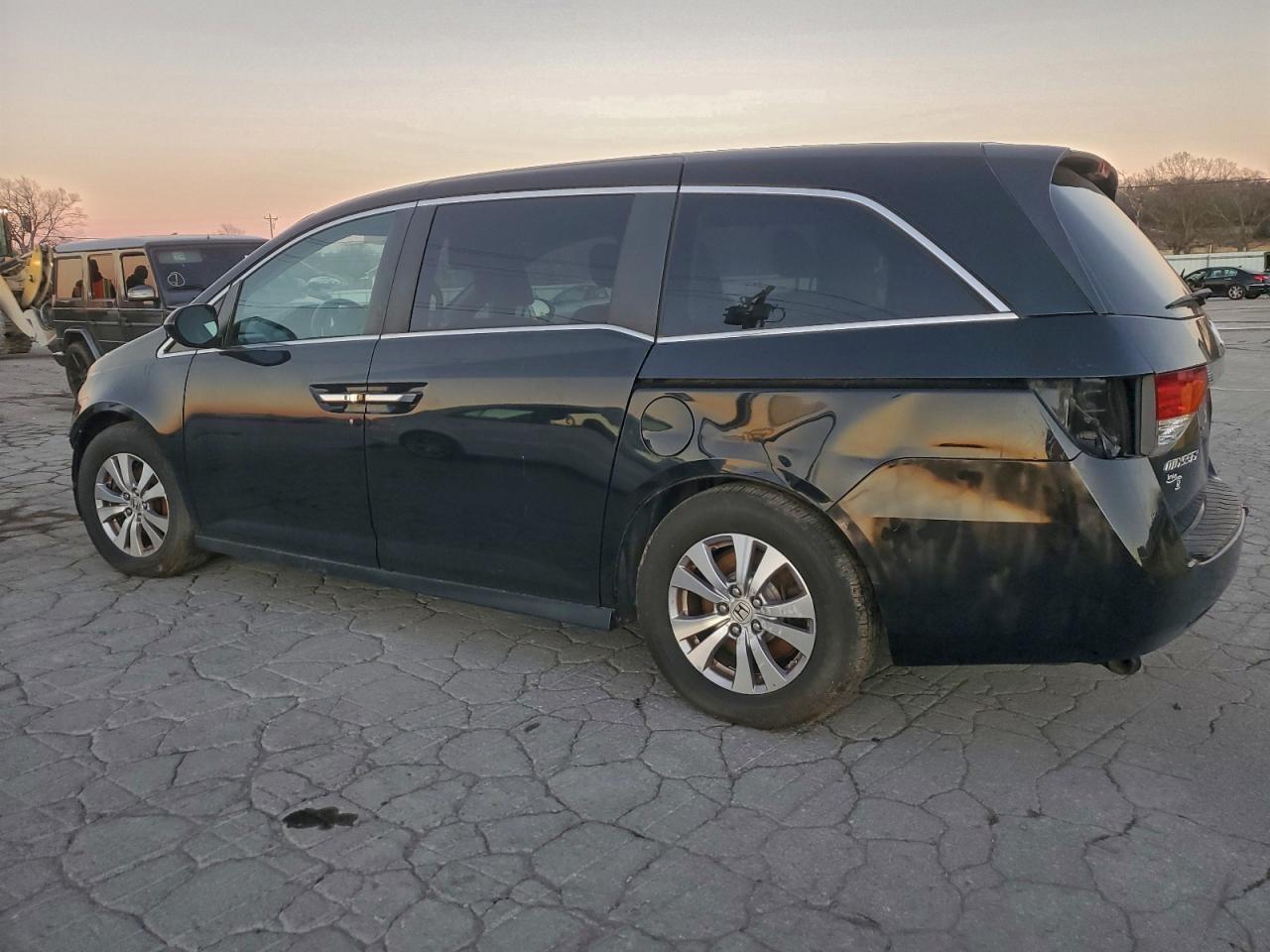 2014 HONDA ODYSSEY EXL photo 3