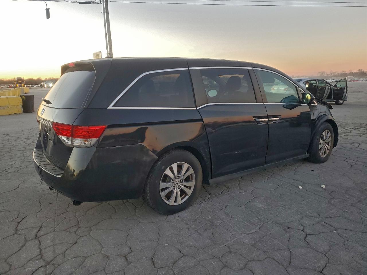 2014 HONDA ODYSSEY EXL photo 5