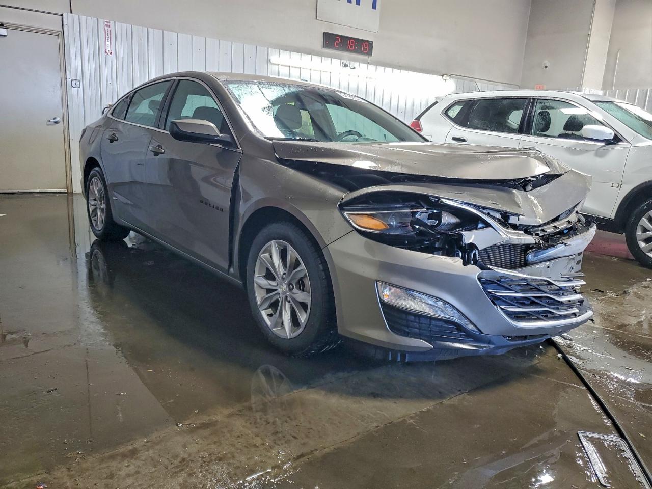 2020 CHEVROLET MALIBU LT photo 4