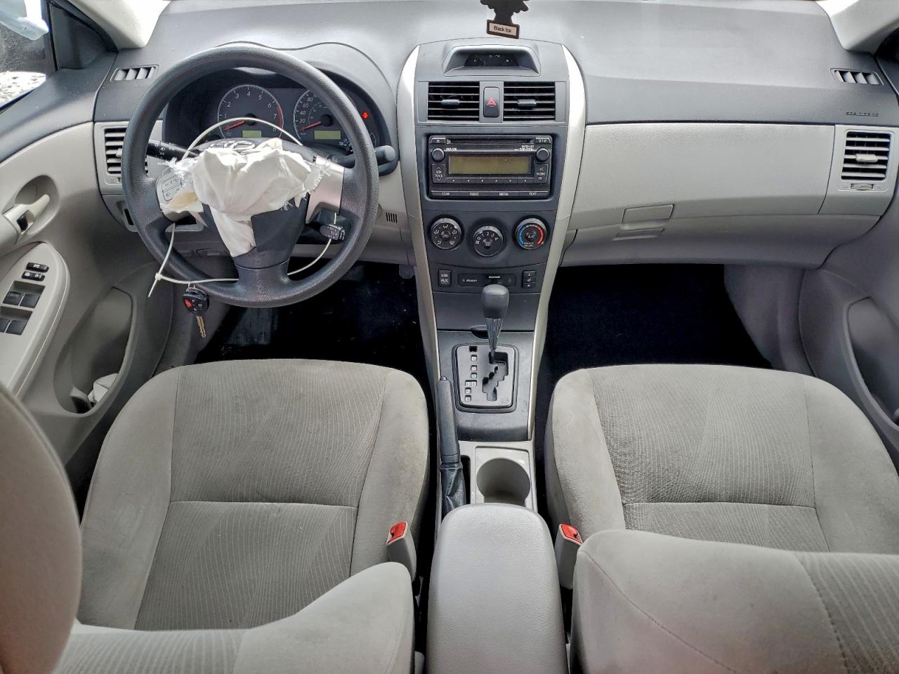 2013 TOYOTA COROLLA BASE photo 8