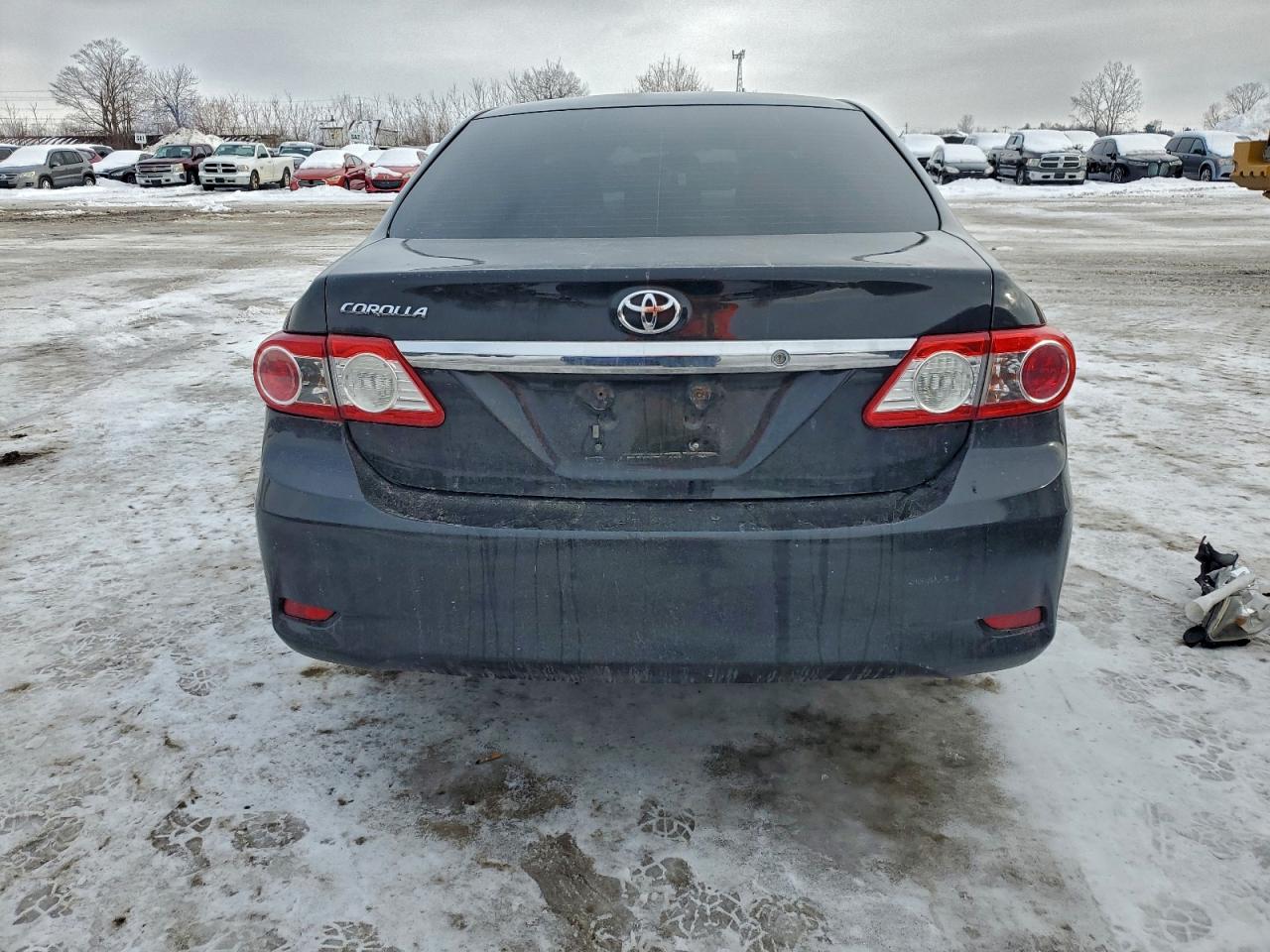 2013 TOYOTA COROLLA BASE photo 6