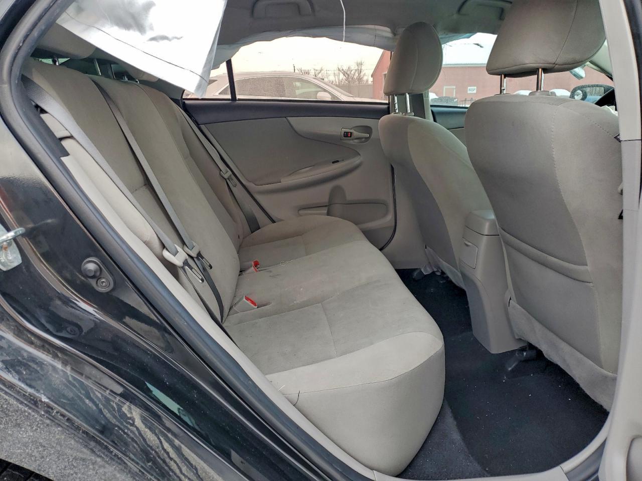 2013 TOYOTA COROLLA BASE photo 10
