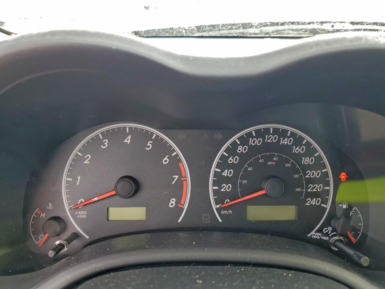 2013 TOYOTA COROLLA BASE photo 9