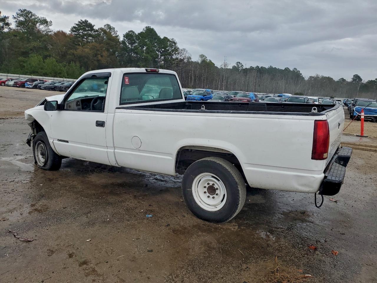 1999 CHEVROLET GMT-400 C2500 photo 3