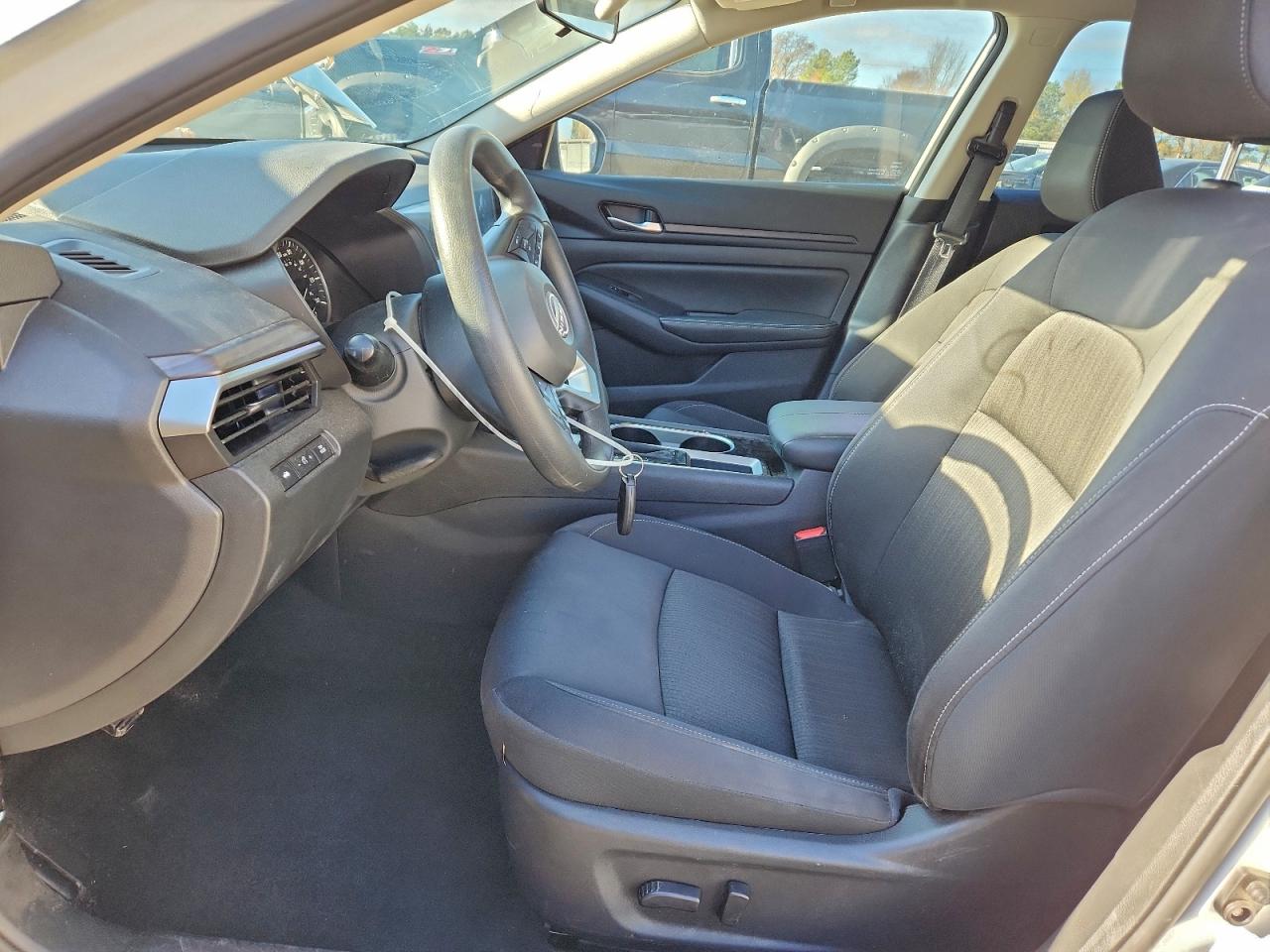 2024 NISSAN ALTIMA SV photo 7