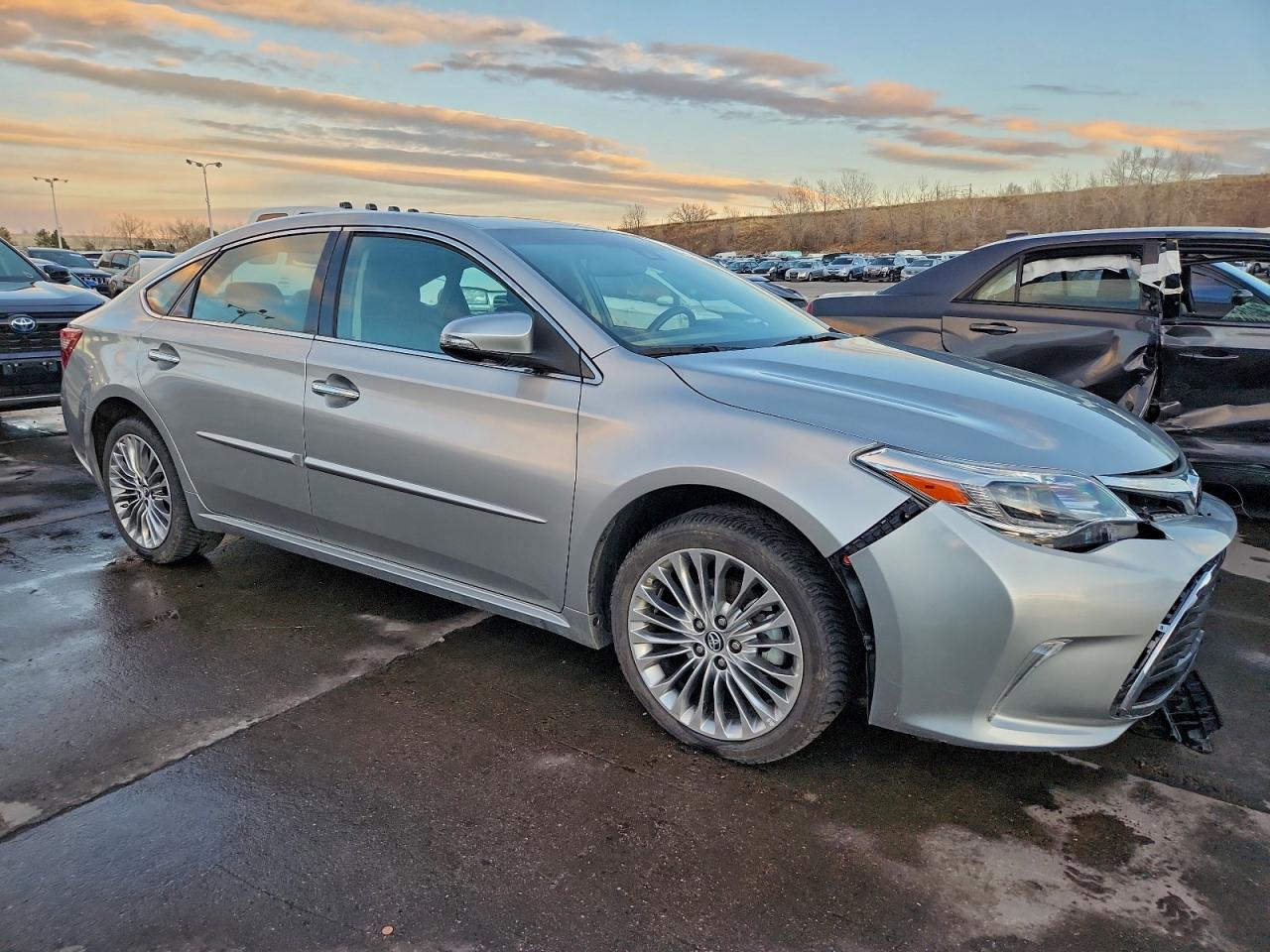 2016 TOYOTA AVALON XLE photo 4