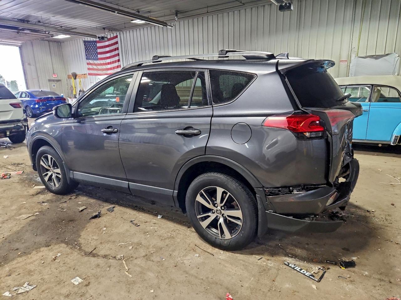 2018 TOYOTA RAV4 ADVENTURE photo 3