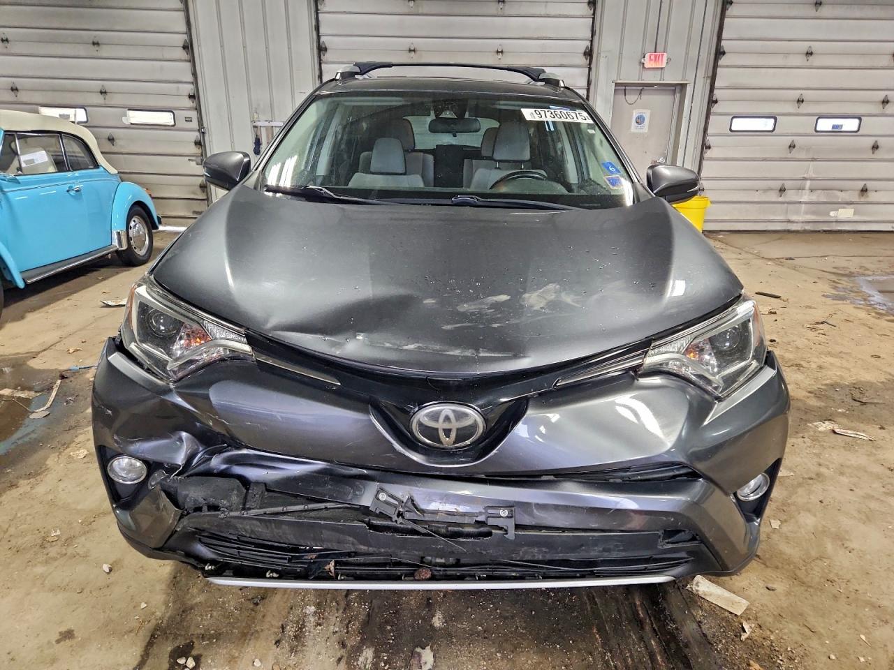 2018 TOYOTA RAV4 ADVENTURE photo 9