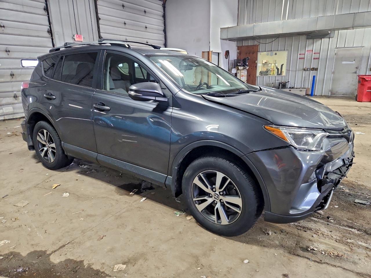 2018 TOYOTA RAV4 ADVENTURE photo 7