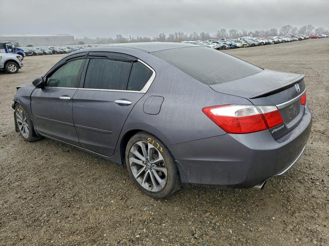2015 HONDA ACCORD SPORT photo 2