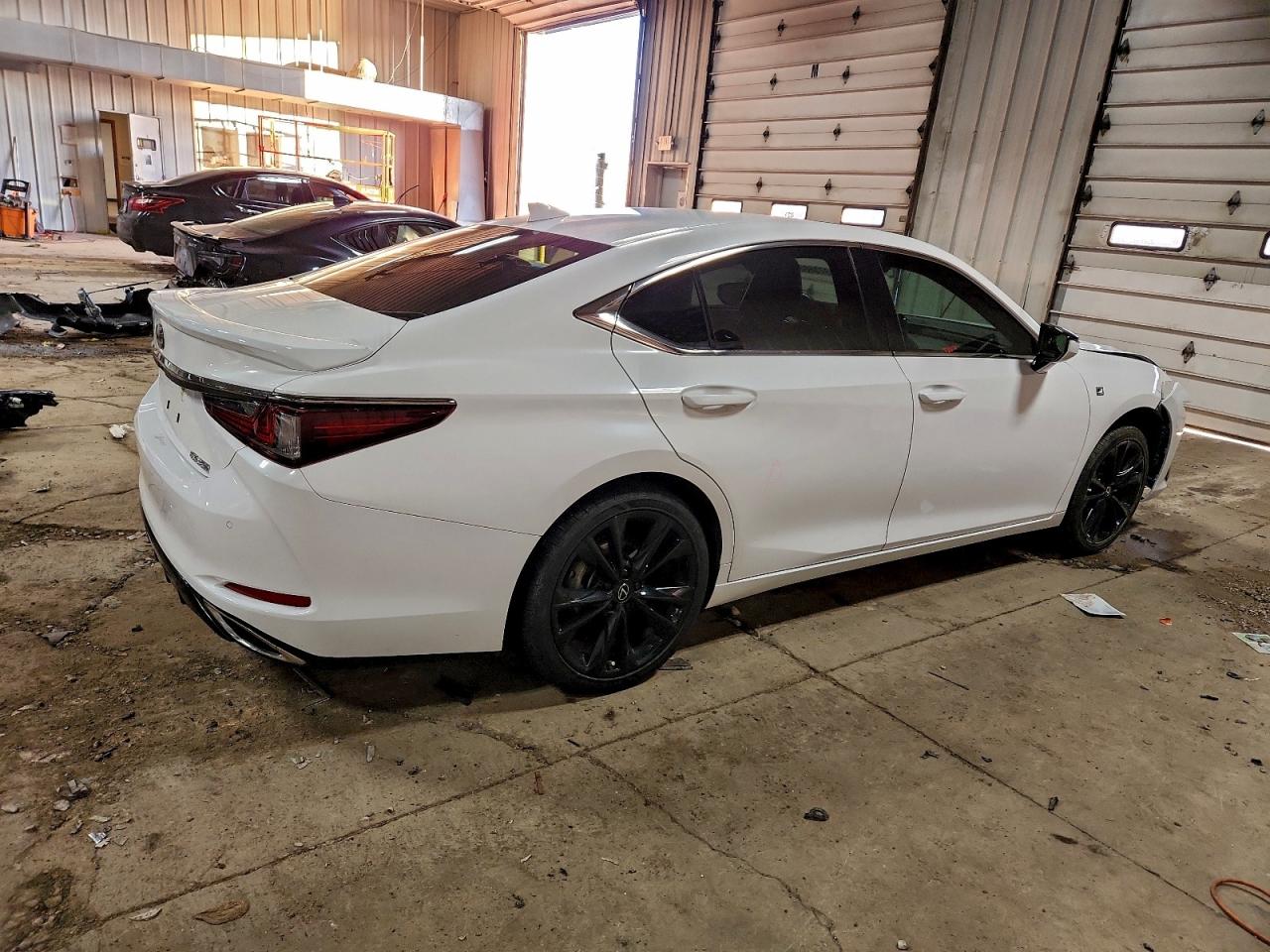 2023 LEXUS ES 350 F SPORT HANDLING photo 3