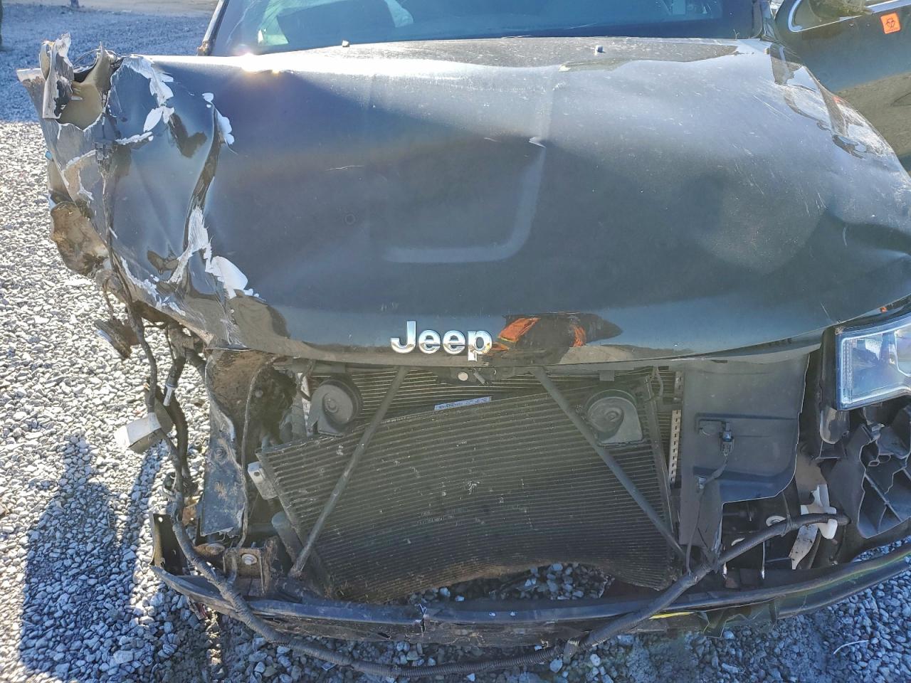 2018 JEEP GRAND CHEROKEE LAREDO photo 11