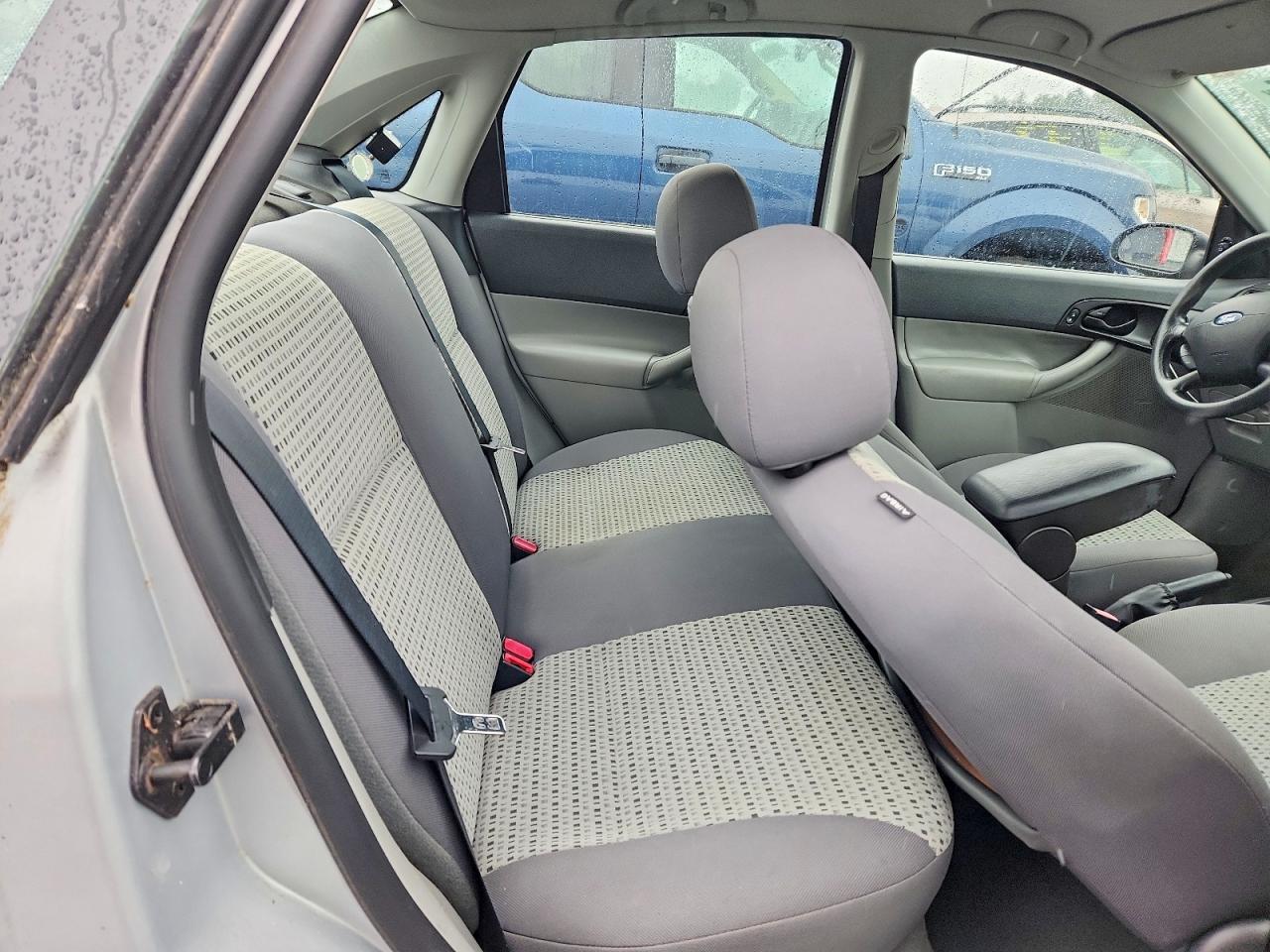 2007 FORD FOCUS ZX4 photo 19