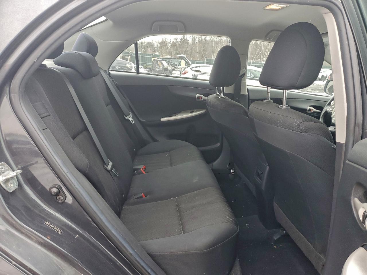 2011 TOYOTA COROLLA BASE photo 19