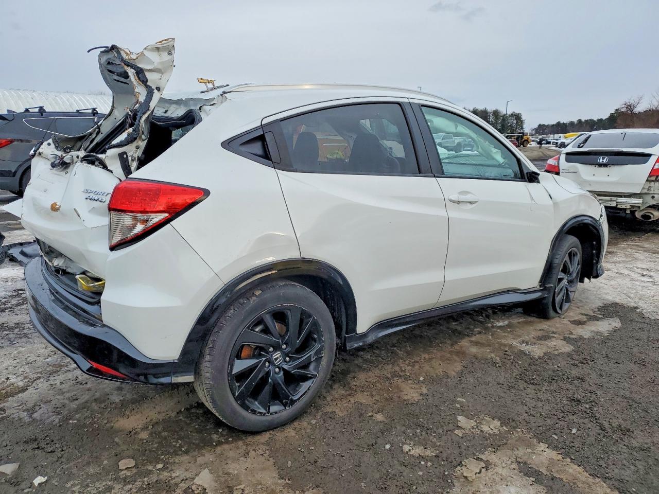 2021 HONDA HR-V SPORT photo 3