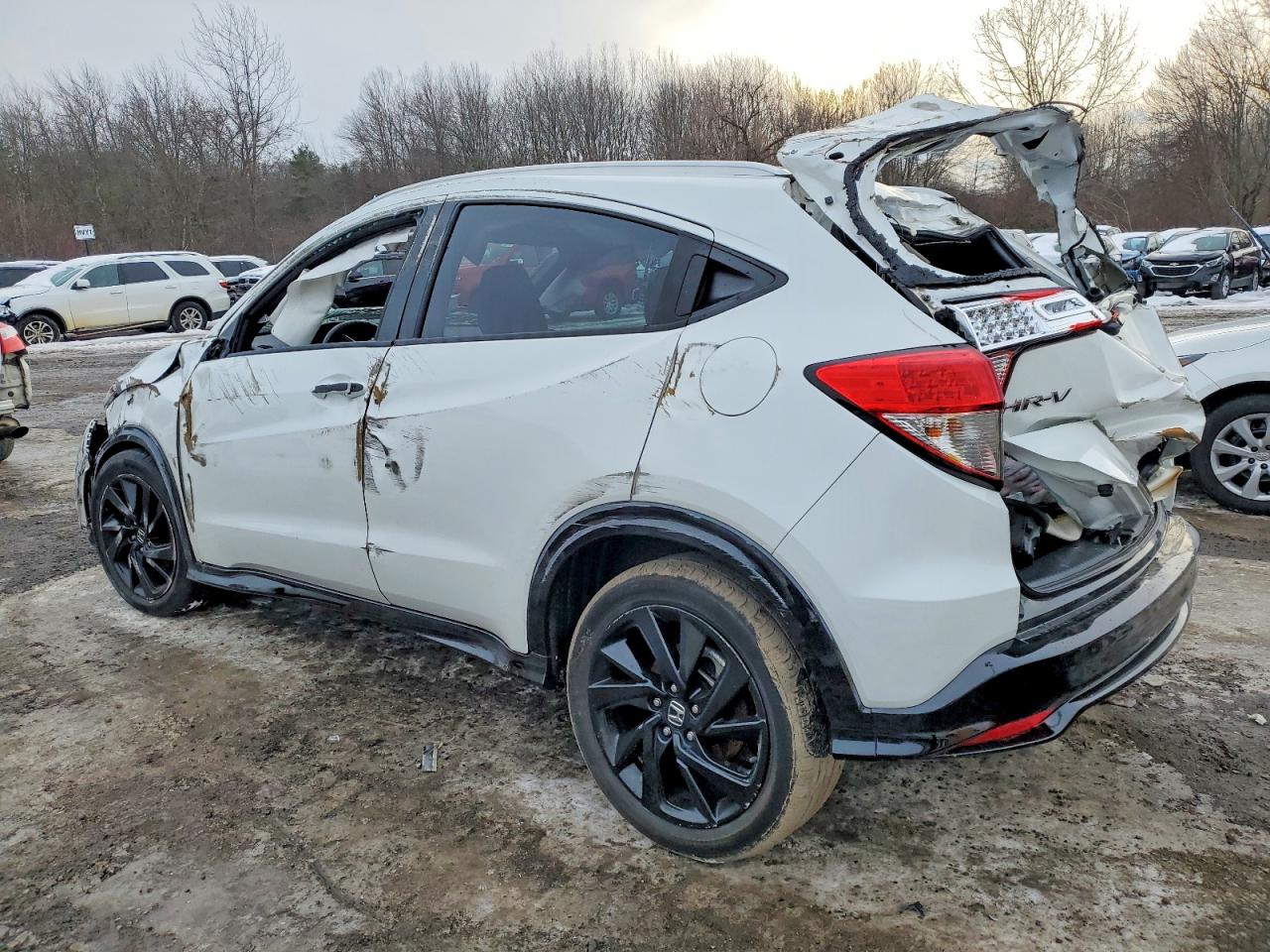 2021 HONDA HR-V SPORT photo 2