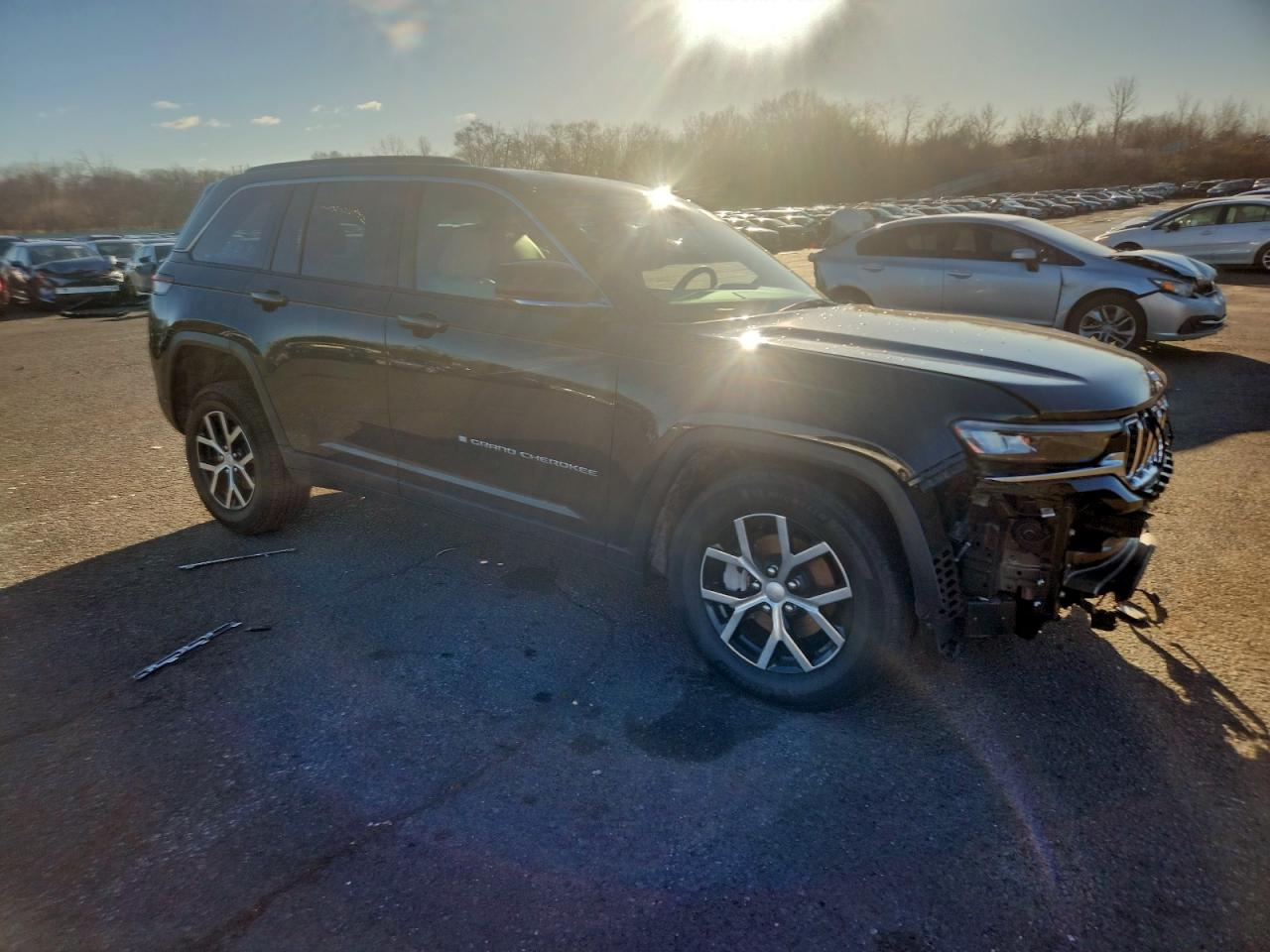 2024 JEEP GRAND CHEROKEE LIMITED photo 4