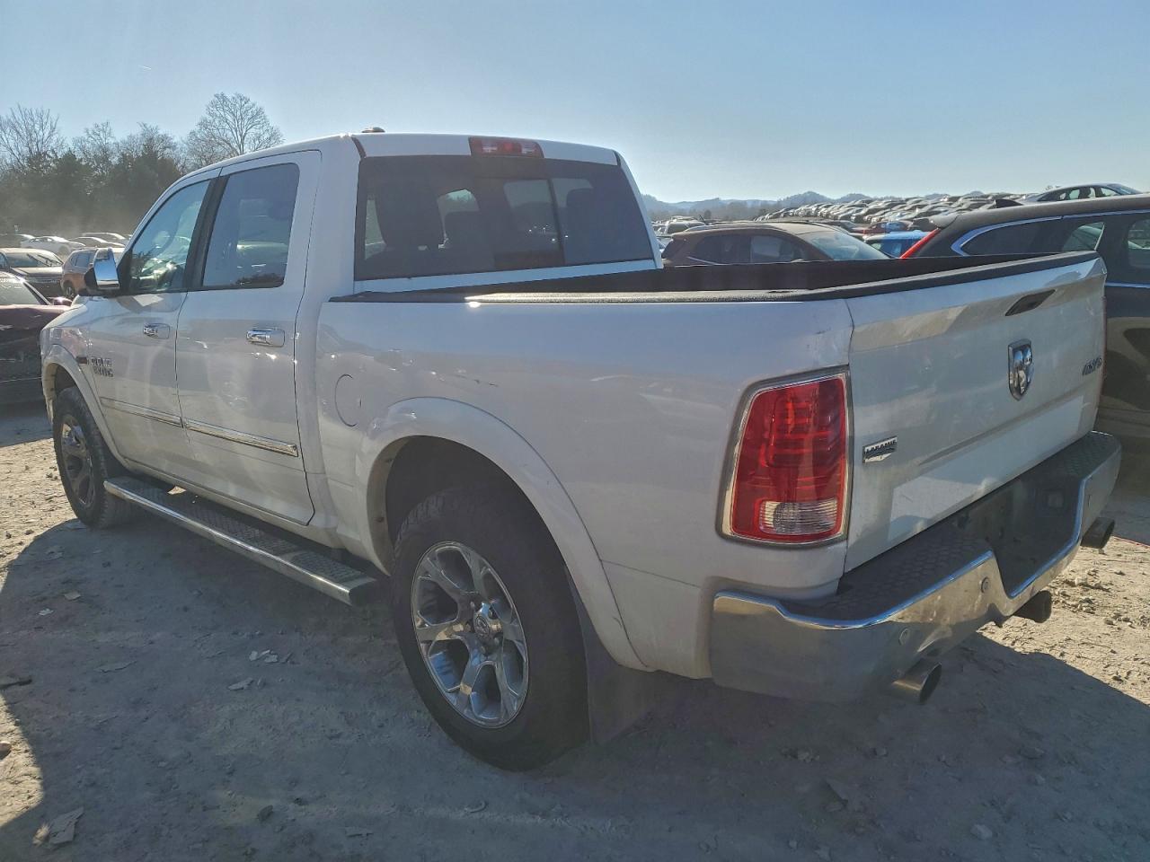 2015 RAM 1500 LARAMIE photo 2