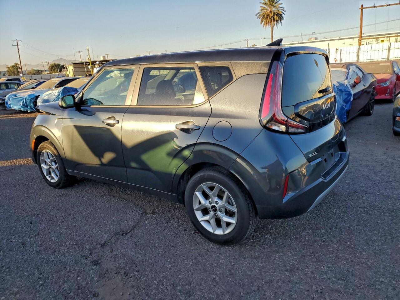 2025 KIA SOUL LX photo 2