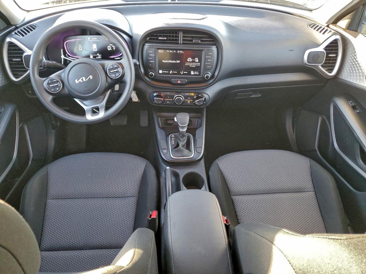 2025 KIA SOUL LX photo 8