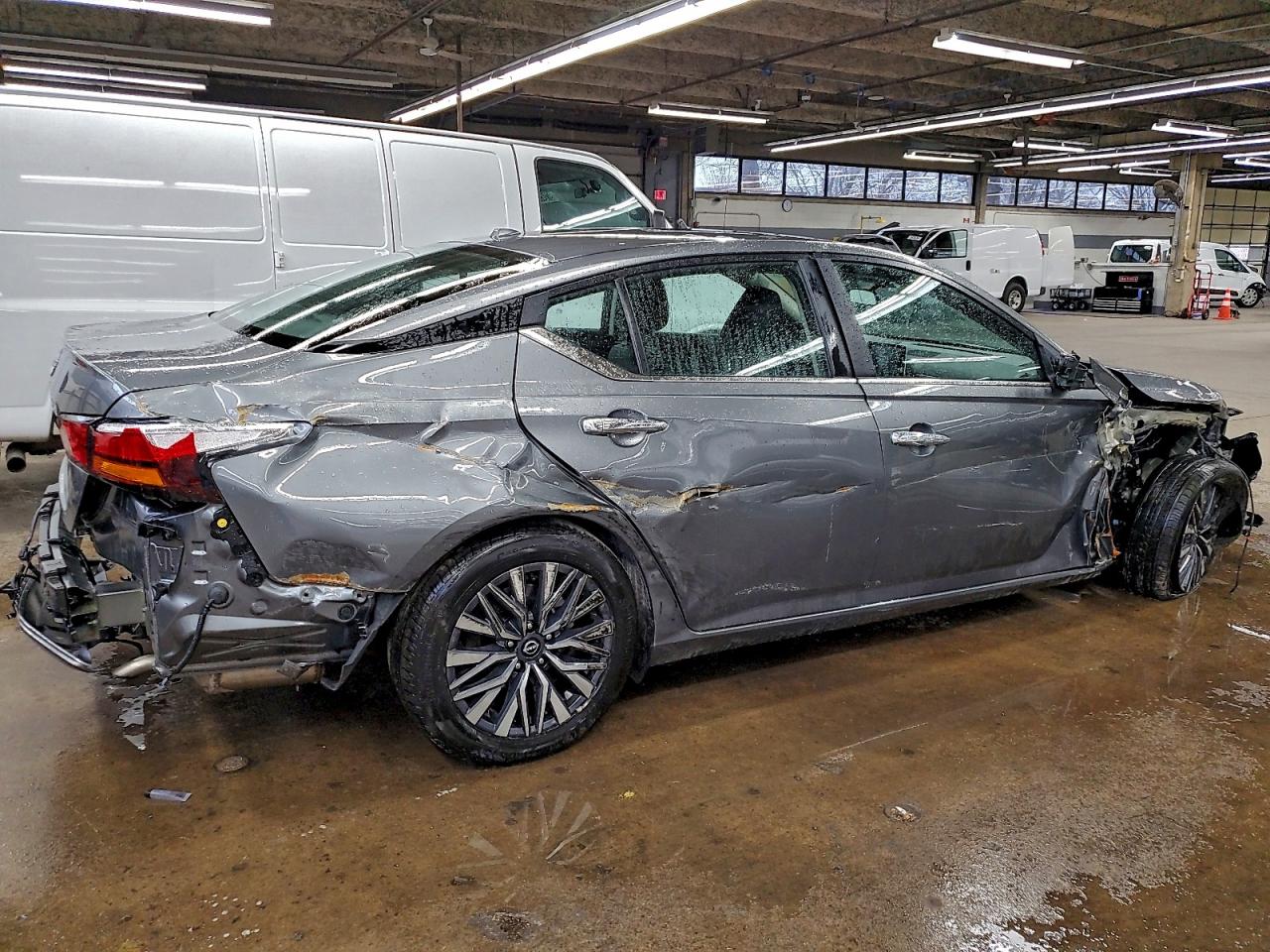 2025 NISSAN ALTIMA SV photo 5