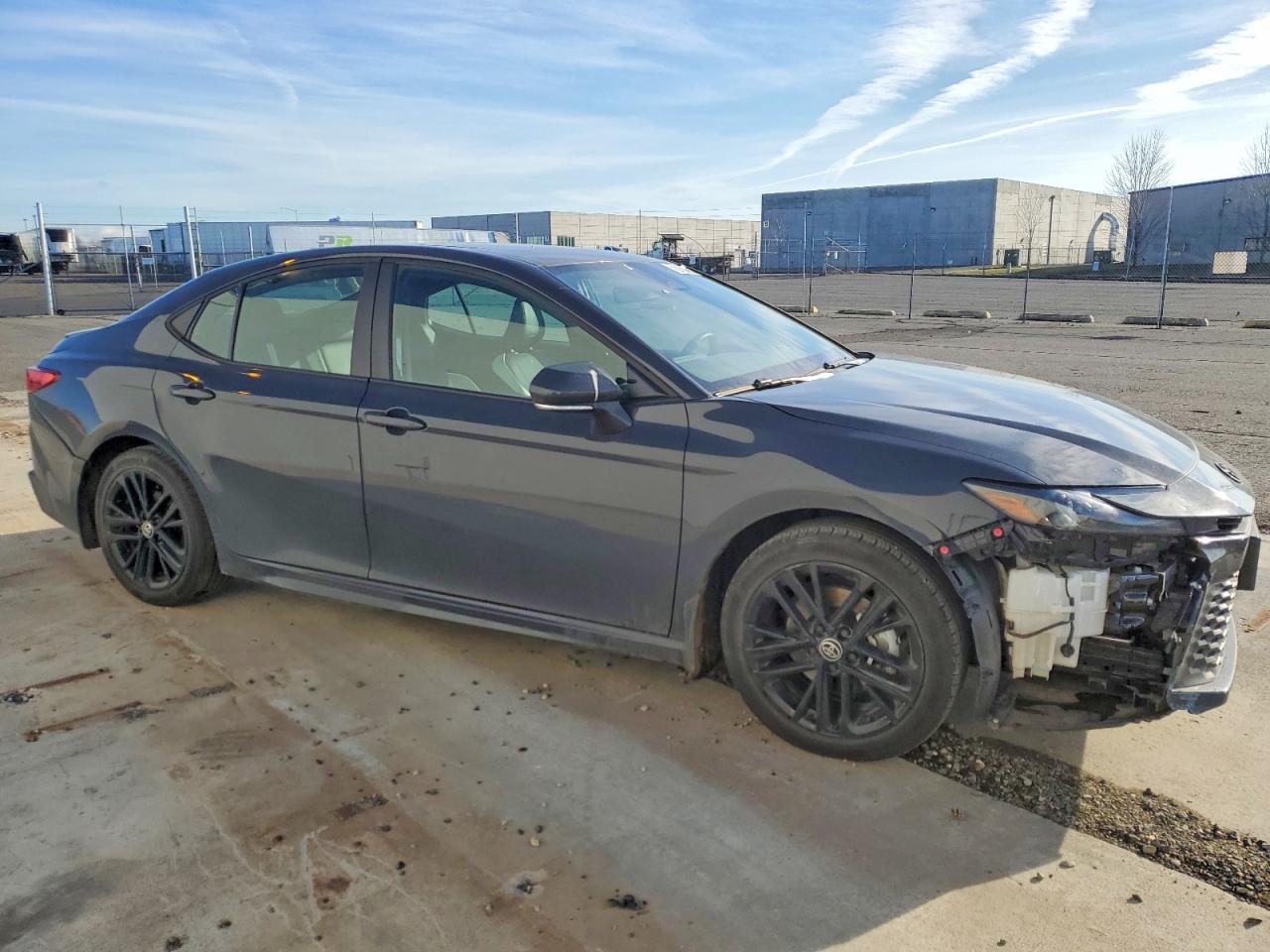2025 TOYOTA CAMRY XSE photo 4