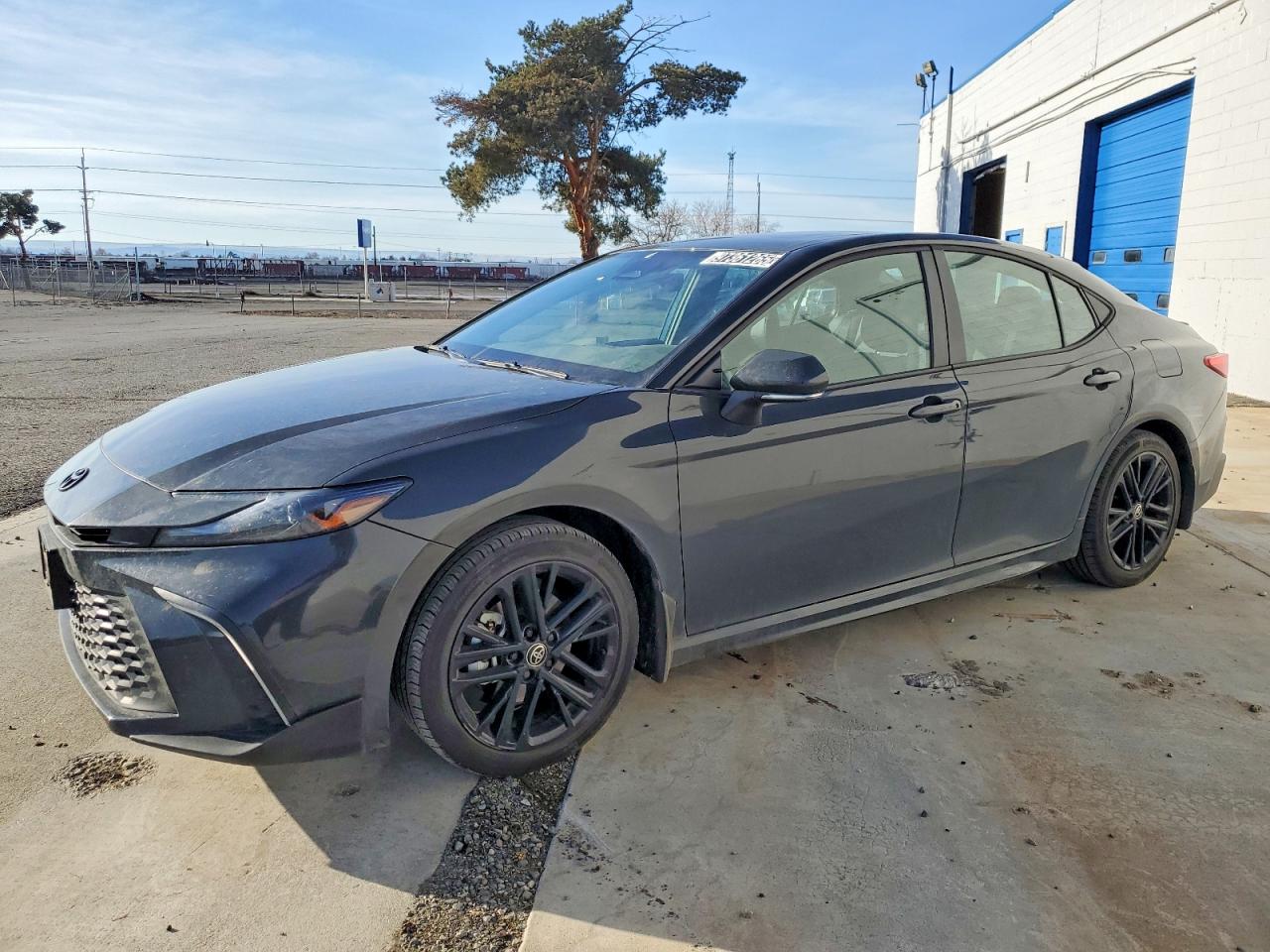 2025 TOYOTA CAMRY