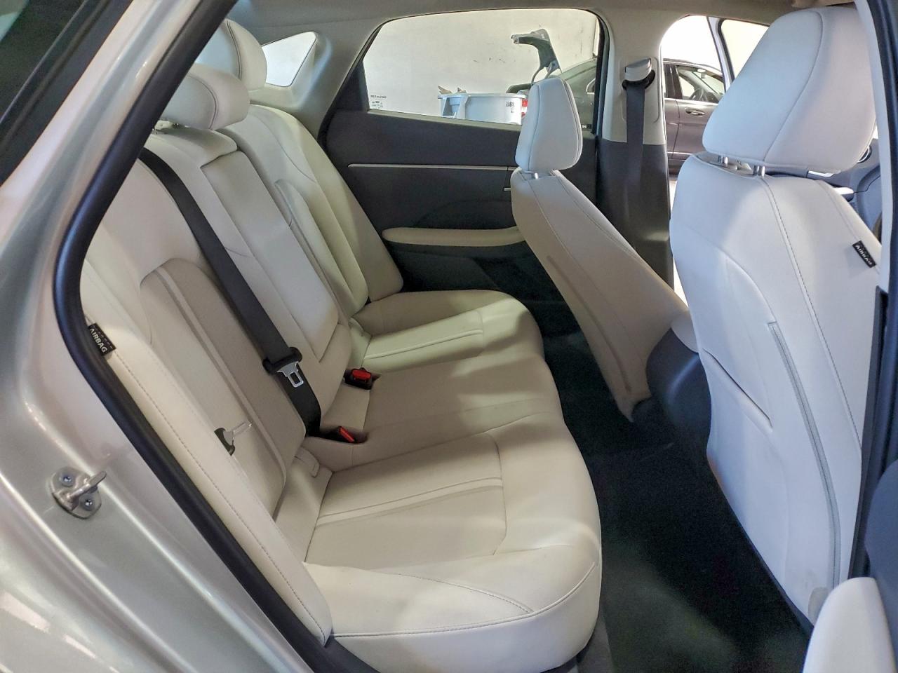 2025 HYUNDAI SONATA SEL photo 10