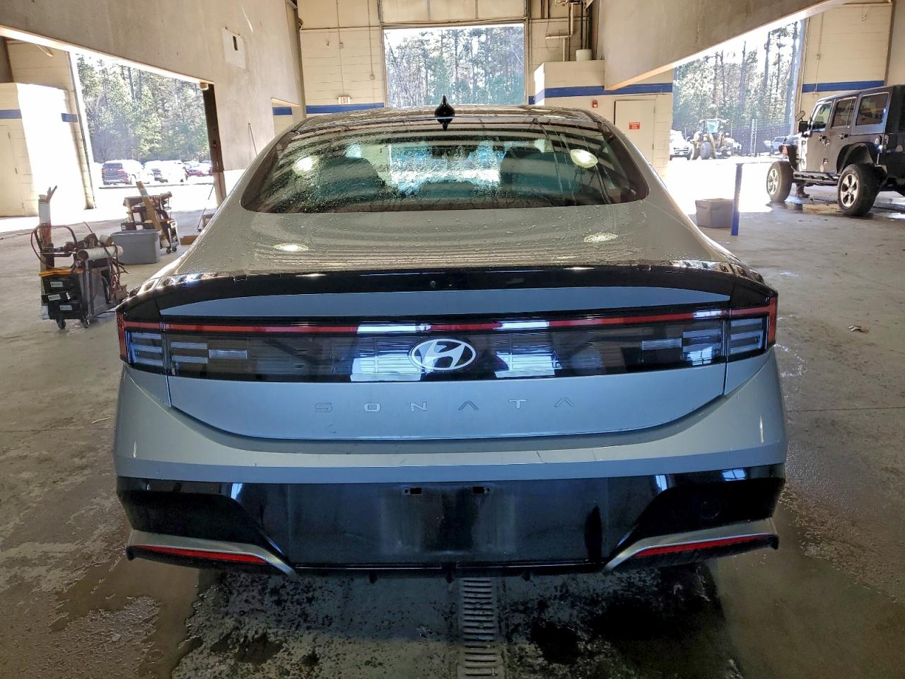 2025 HYUNDAI SONATA SEL photo 6