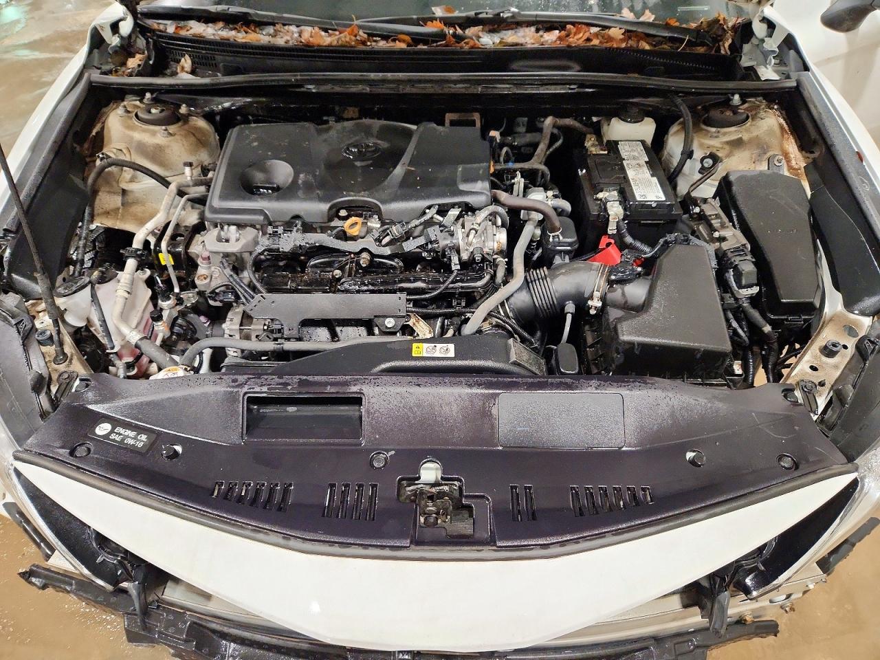 2022 TOYOTA CAMRY LE photo 11