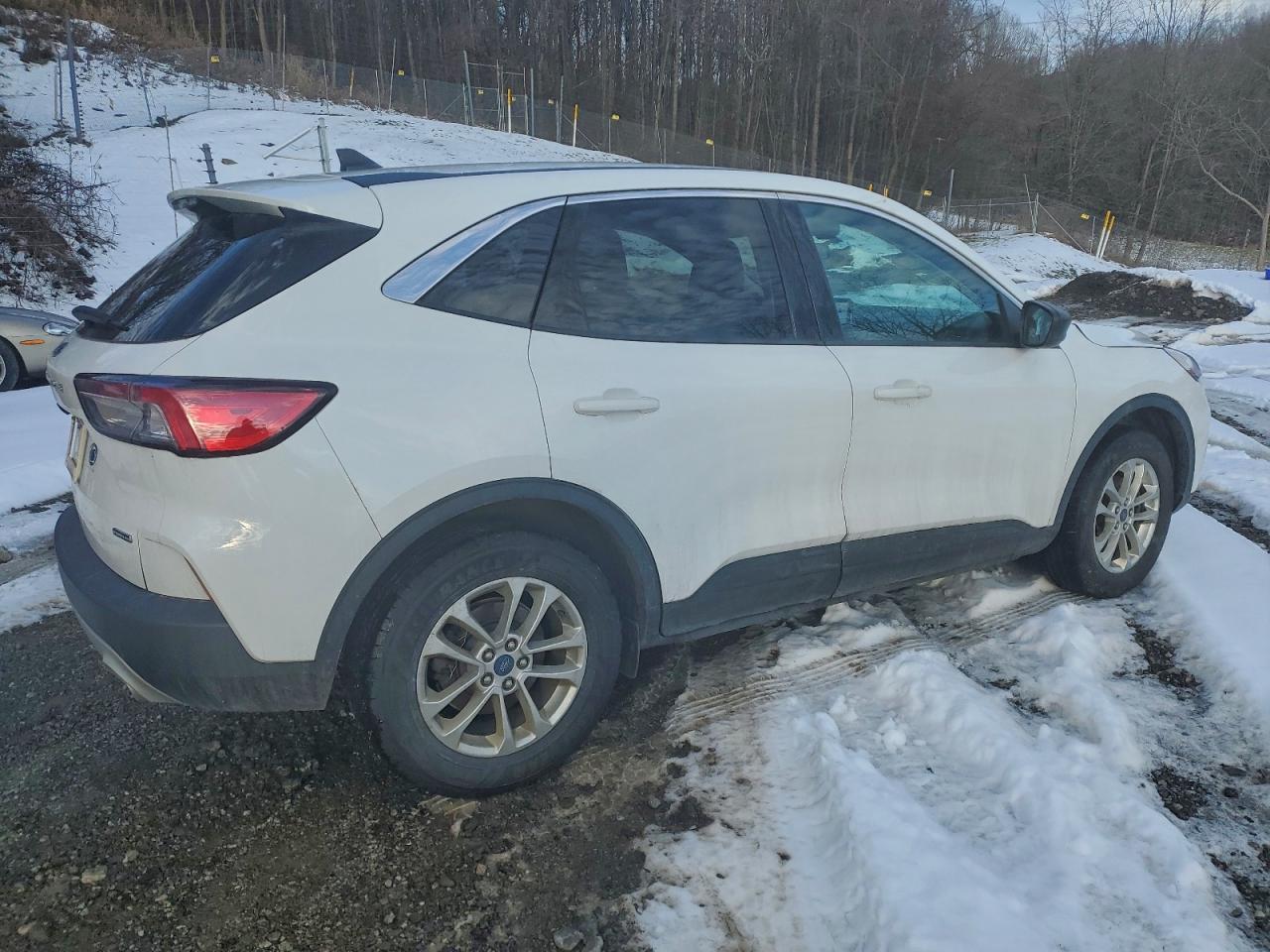 2022 FORD ESCAPE SE photo 7