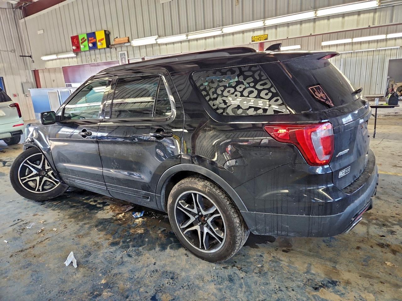 2016 FORD EXPLORER SPORT photo 2