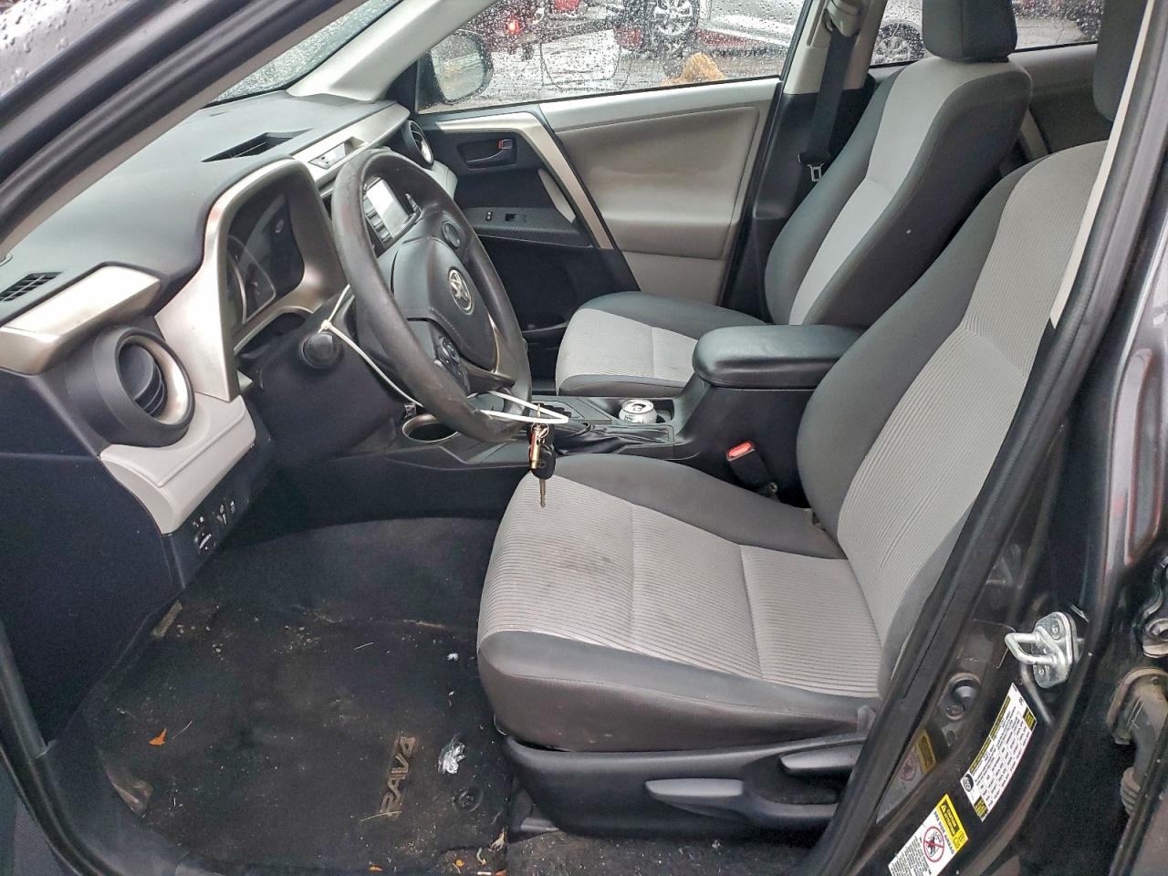 2013 TOYOTA RAV4 LE photo 7