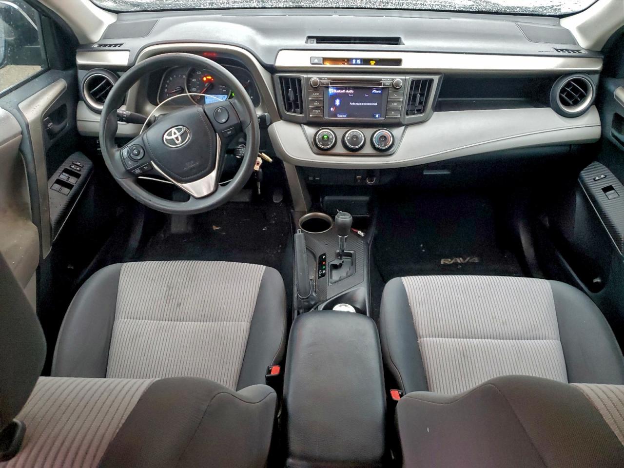 2013 TOYOTA RAV4 LE photo 8
