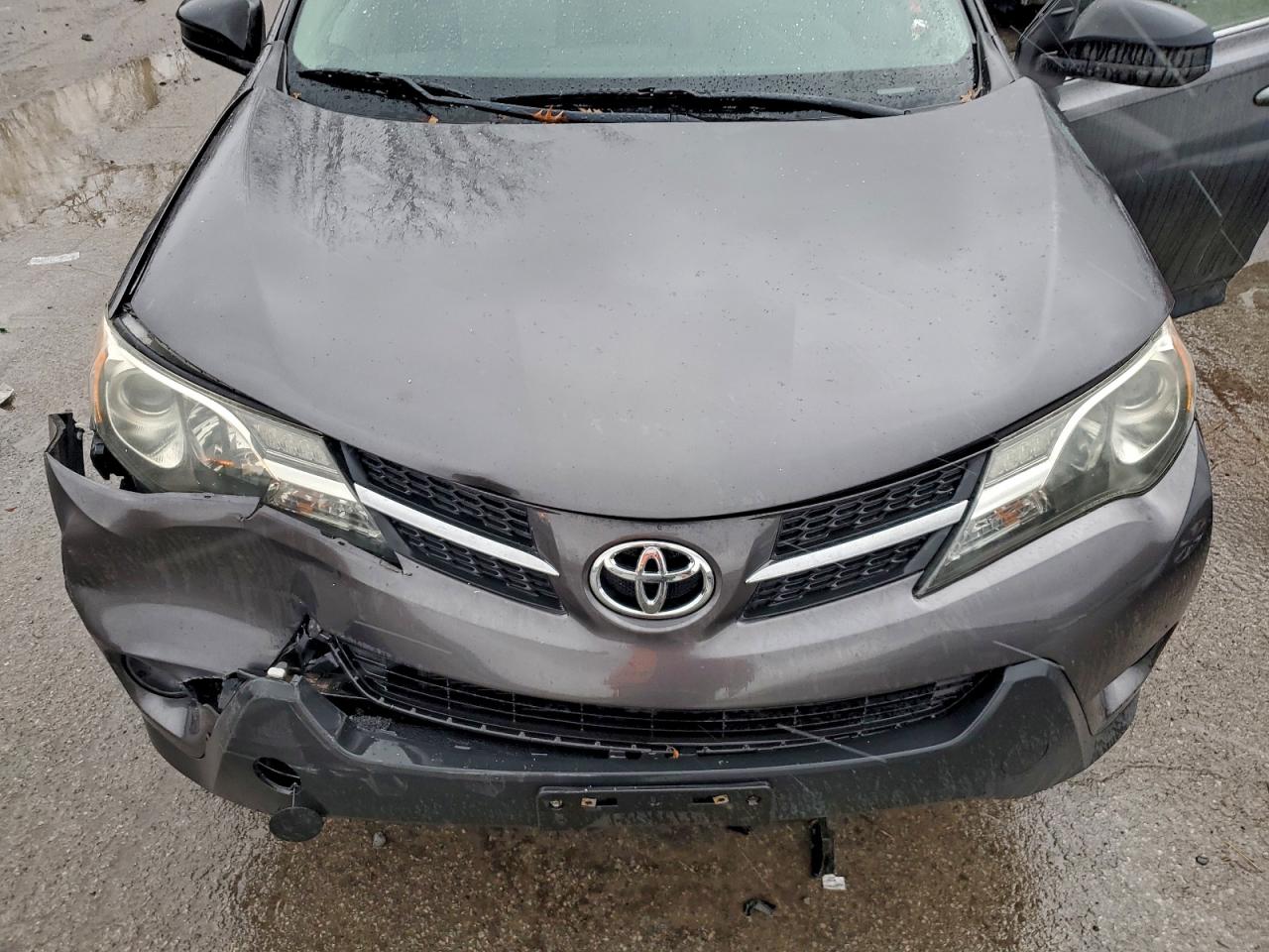 2013 TOYOTA RAV4 LE photo 12