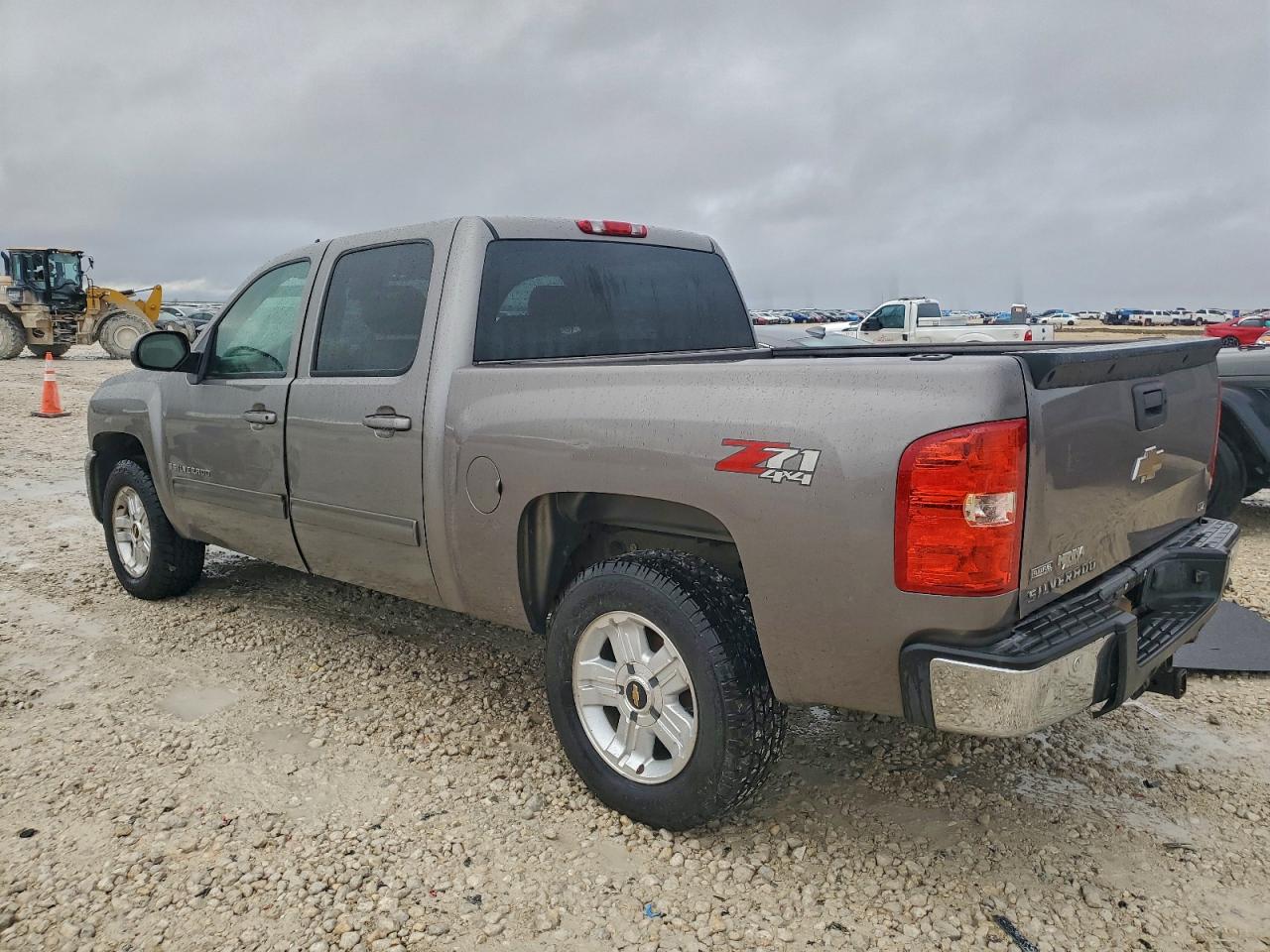 2009 CHEVROLET SILVERADO K1500 LTZ photo 2