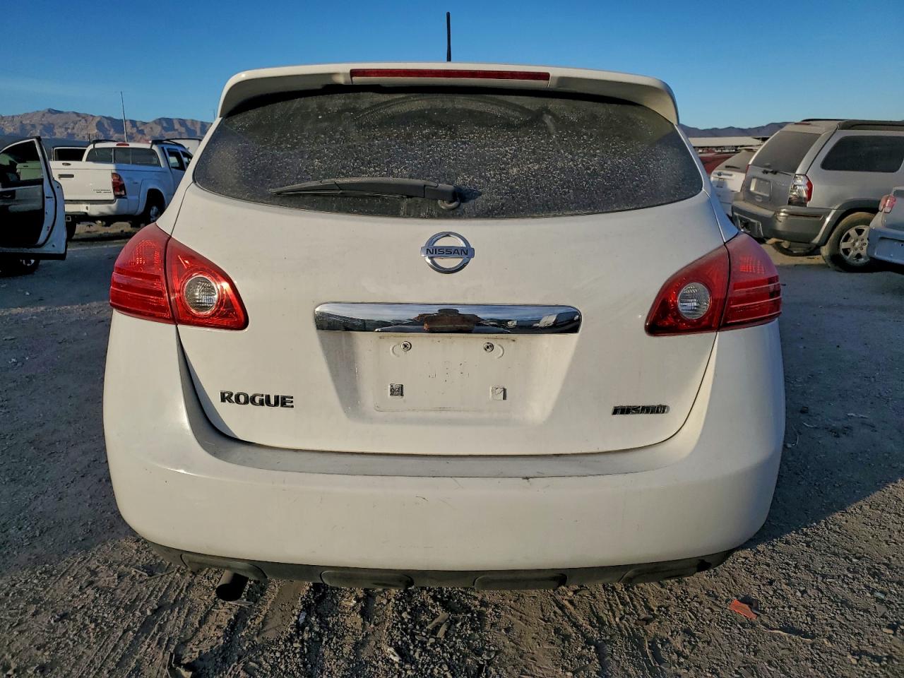 2013 NISSAN ROGUE S photo 6