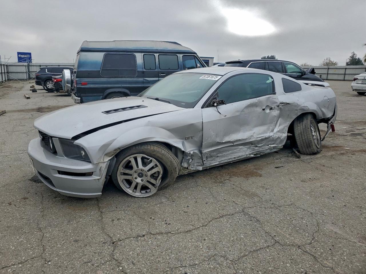 2005 FORD MUSTANG