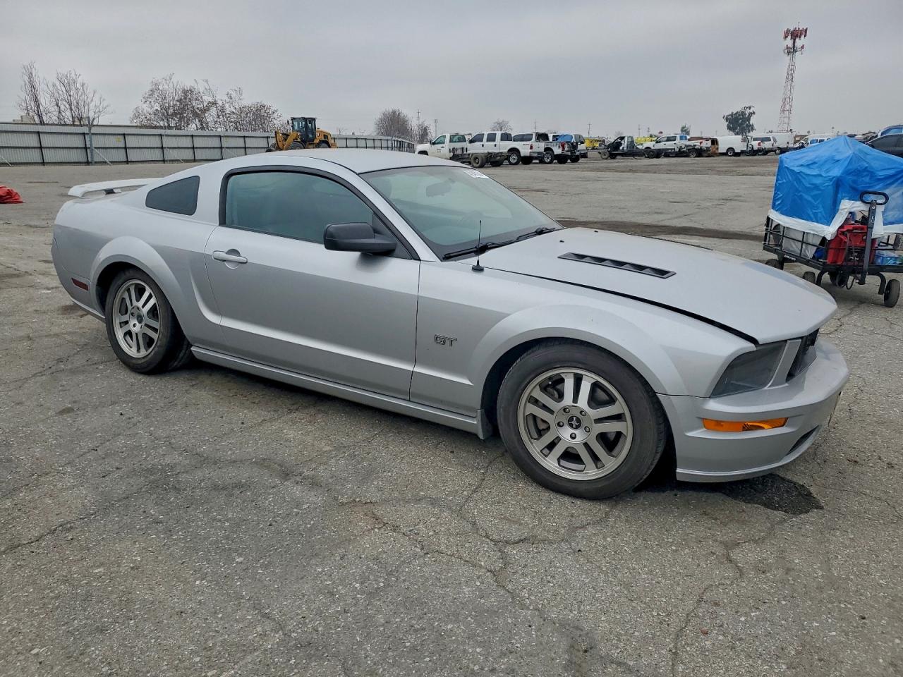 2005 FORD MUSTANG GT photo 4
