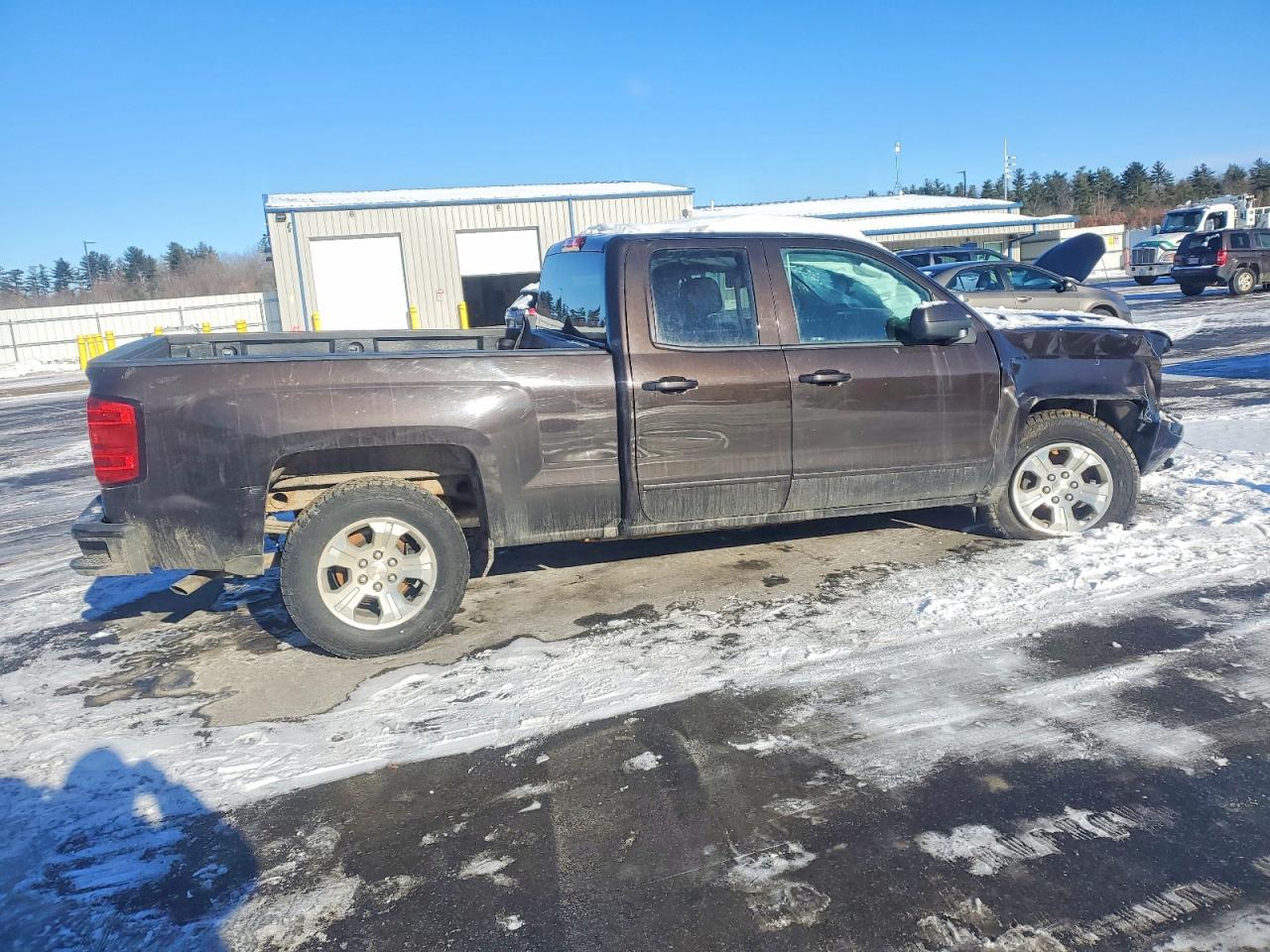 2018 CHEVROLET SILVERADO K1500 LT photo 3