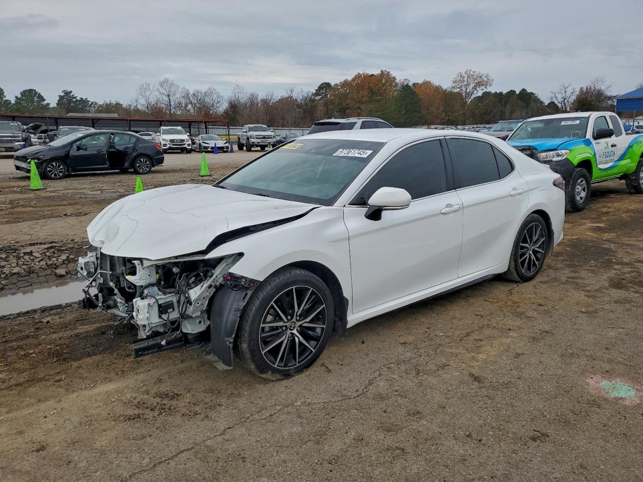 2023 TOYOTA CAMRY